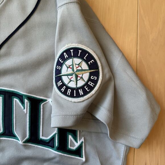 Vintage Ken Griffey JR Jersey 44 Gray 90s Russell Athletic Vintage - Picture 5 of 8